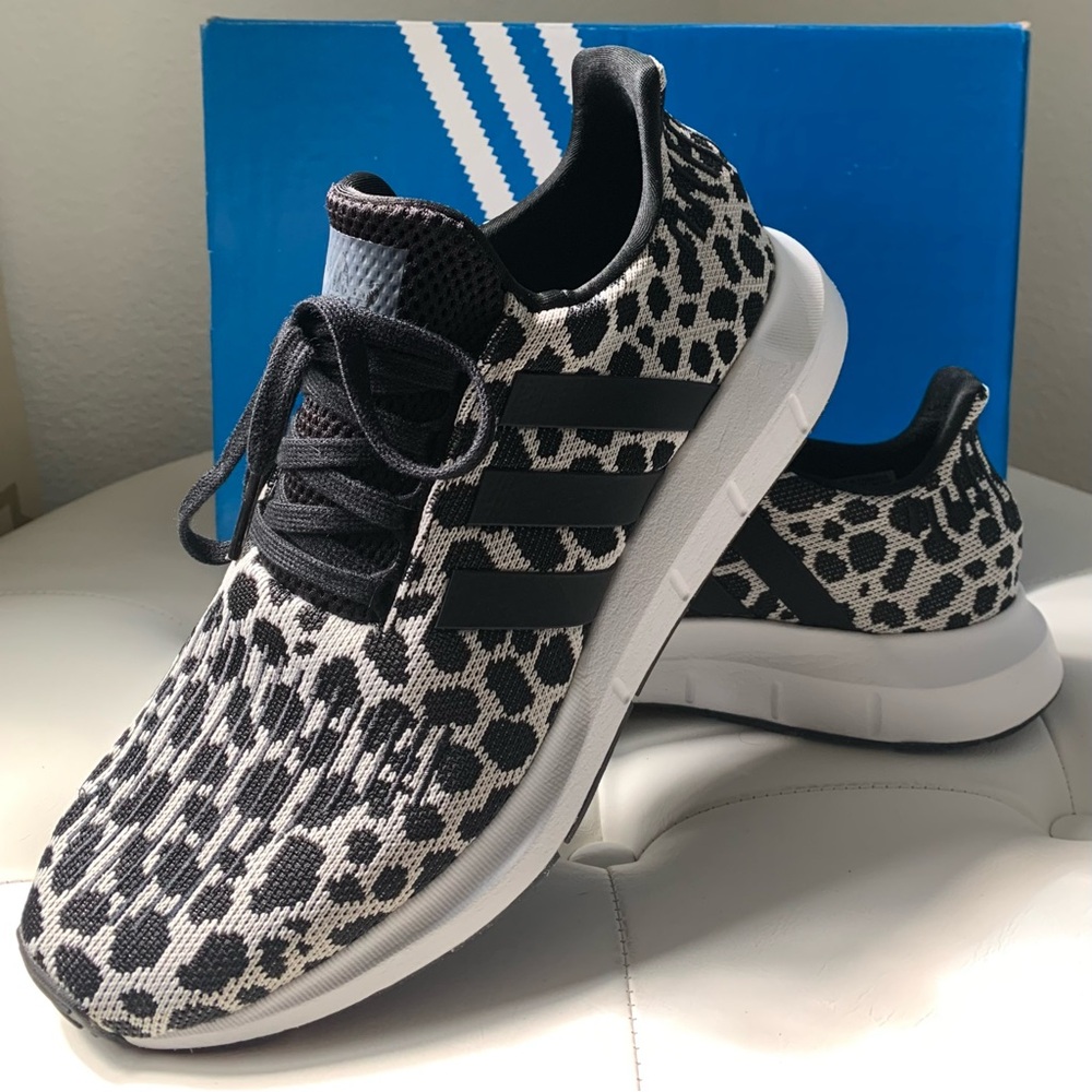NWT Adidas Run Swift in Leopard Knit Sneaker